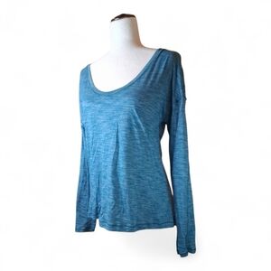 lululemon athletica Heathered Blue Long Sleeve Tee Size 8